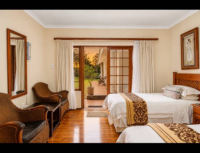 4 BEDROOM GUEST HOUSE FOR SALE IN NORTHCLIFF